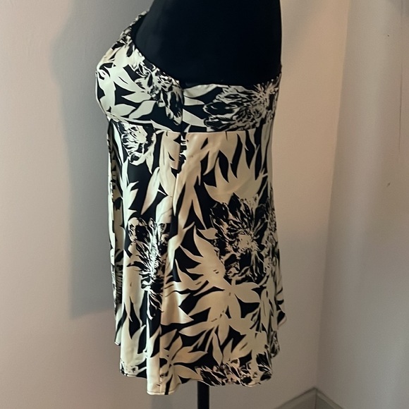 Ann Taylor strapless gathered top silky polyester top blouse Sz 8P - Picture 3 of 7